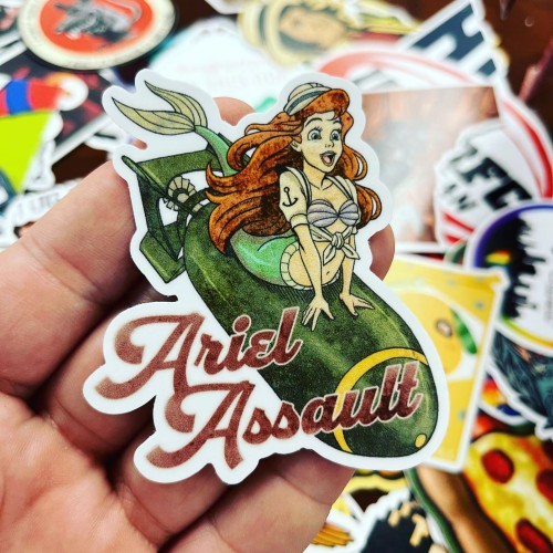 Custom Design Waterproof Die Cut Vinyl Printing Packaging Label Adhesive Stickers