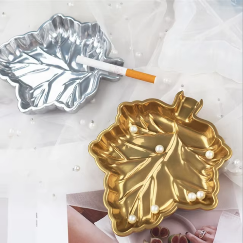 Customized Wholesale Small Size Diy Drop Resin Maple Leaf Ashtray Plate Mirror Resin Silicone Mold