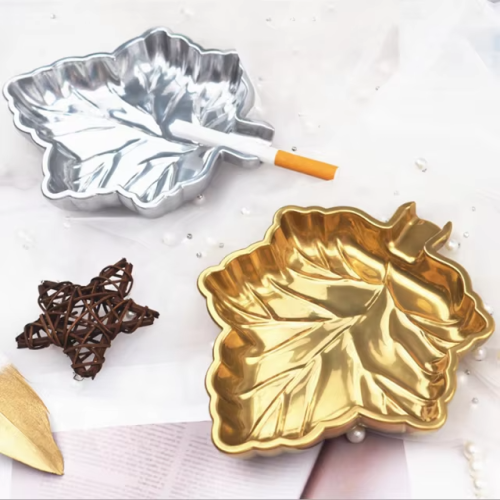 Customized Wholesale Small Size Diy Drop Resin Maple Leaf Ashtray Plate Mirror Resin Silicone Mold