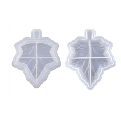 Customized Wholesale Small Size Diy Drop Resin Maple Leaf Ashtray Plate Mirror Resin Silicone Mold