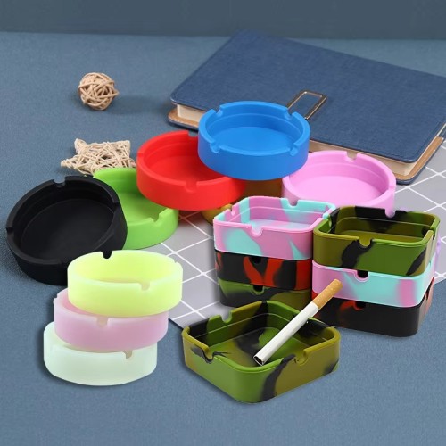 Wholesale Custom Logo Glow in the Dark Portable Car Cigar Smoking Accessories Silicone Ashtray