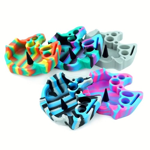 Factory Wholesale Smoke Shop Concave Heat Resisting Silicone Ashtray Smoker's Ash Tray with Cone Base