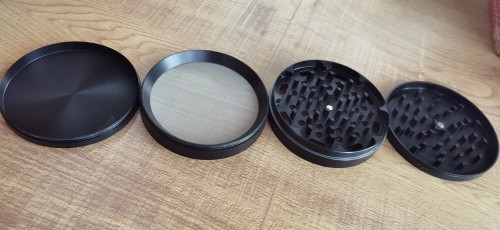 Diameter Custom Logo 4 Parts Herb Grinder Zinc Alloy Tobacco Metal Grinder for Herb Wholesale
