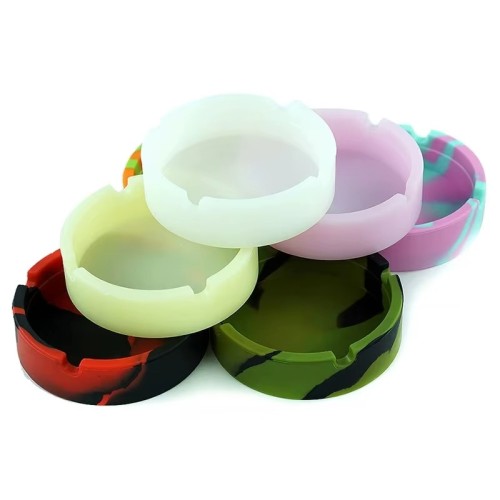 Modern Cute Silicone Ashtray with Customized Round Mold Portable Cigar Ashtray for Smoke Printed Logo