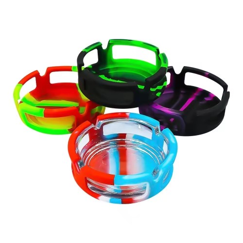 2023 Wholesale Ashtray Portable Glass AshTray Round Cigar Ashtray with Silicone Holder