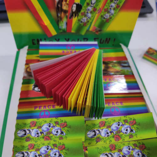 Wholesale Bob Marley Rasta Color Three Colors Filter Tips Perforated 18mm Width 60 Booklets Per Box