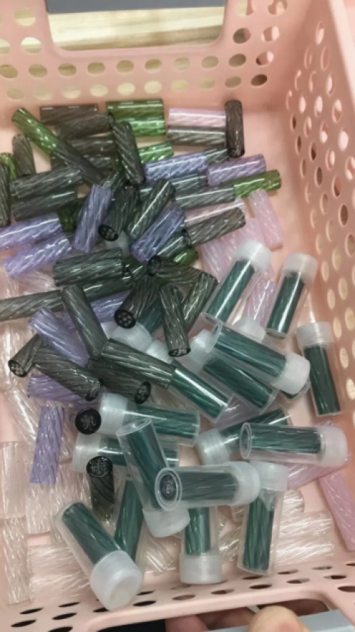 10 PCS Reusable Glass Filter Tips for Cigarettes, Premium Rolling Tips, Easy to Clean Rolling Mouthpiece (Flat Mouth)