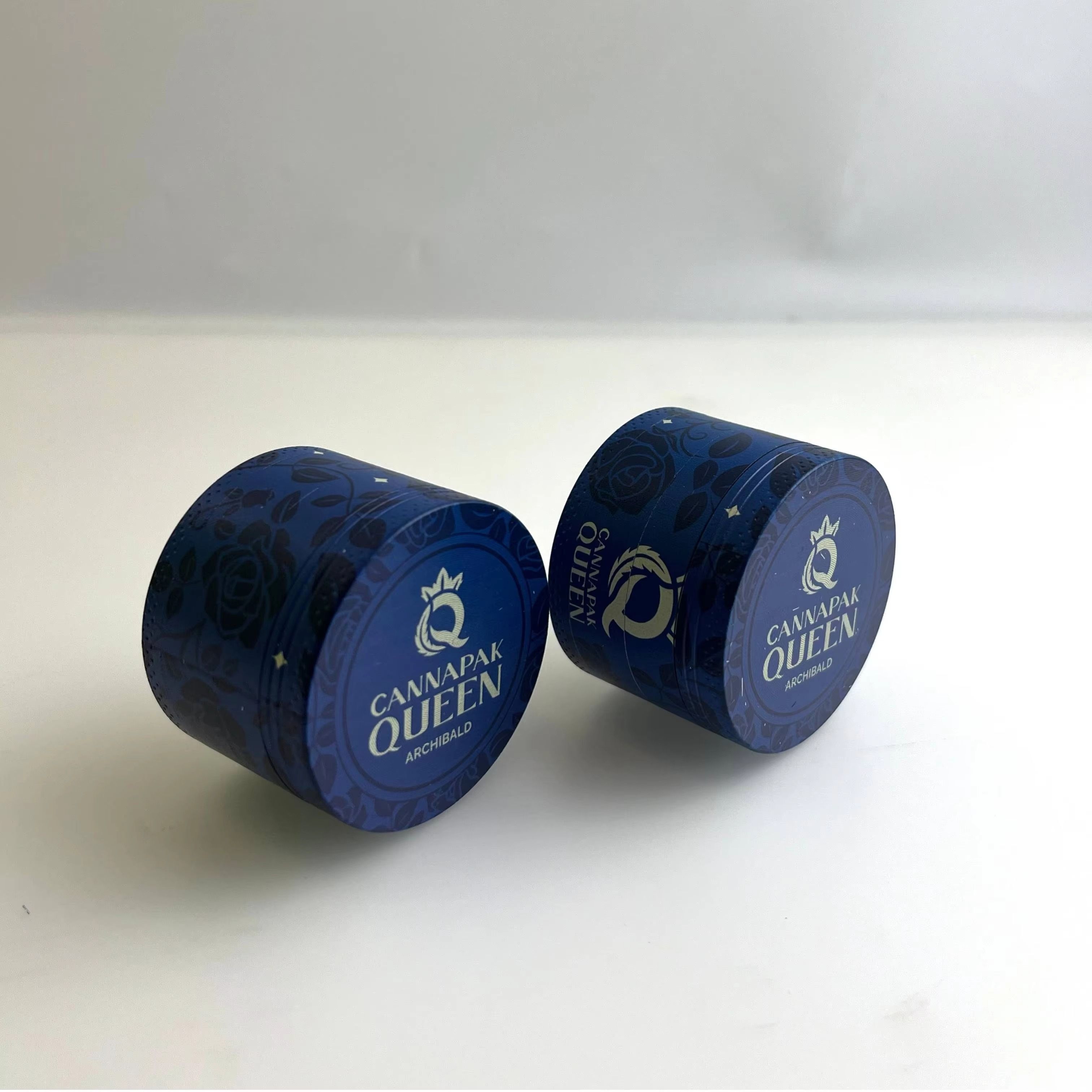 Custom Logo Smoking Accessories Metal Manual Hand Dried Flower Grinder 4 Layers 50mm Zonic Herb Grinder